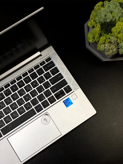 Ультрабук HP EliteBook 830 G8 / 13.3
