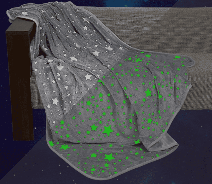 Плед-покрывало Magic Blanket светящееся в темноте Серый 165/120 см (165MBPLDC15) TIN66 - Фото 3 Плед-покрывало Magic Blanket светящееся в темноте Серый 165/120 см (165MBPLDC15) TIN66 - изображение 3