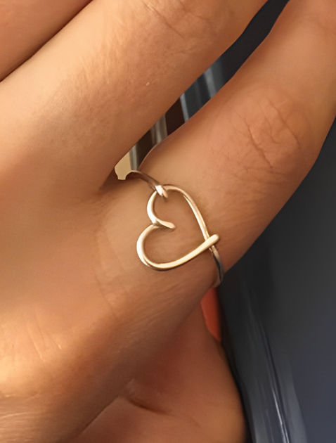 Каблучка “Сердечко” зі срібла 925 (АРТ. №980) Розмір 21 Dadiverin Jewelry - Фото 1 Каблучка “Сердечко” зі срібла 925 (АРТ. №980) Розмір 21 Dadiverin Jewelry - изображение 1