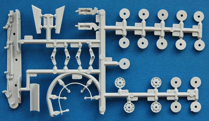 Збірна модель 1/76 танка Type 97 Medium Tank Chi Ha Airfix A01319 - зображення 3