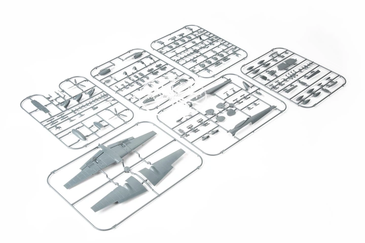 Збірна модель 1/72 літак Bf 110G-2 Weekend edition Eduard 7468 - зображення 3
