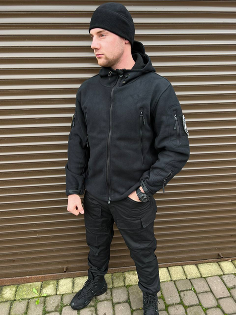 Мужская флисовая Куртка с капюшном и панелями под шевроны черная размер 2XL - изображение 1