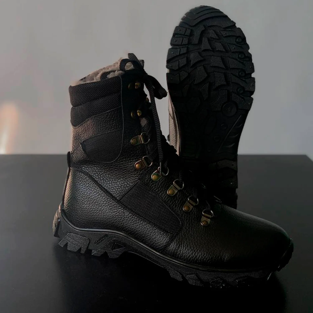 Утепленные Берцы из натуральной кожи / Зимние ботинки с меховой подкладкой в черном цвете размер 40 - изображение 2