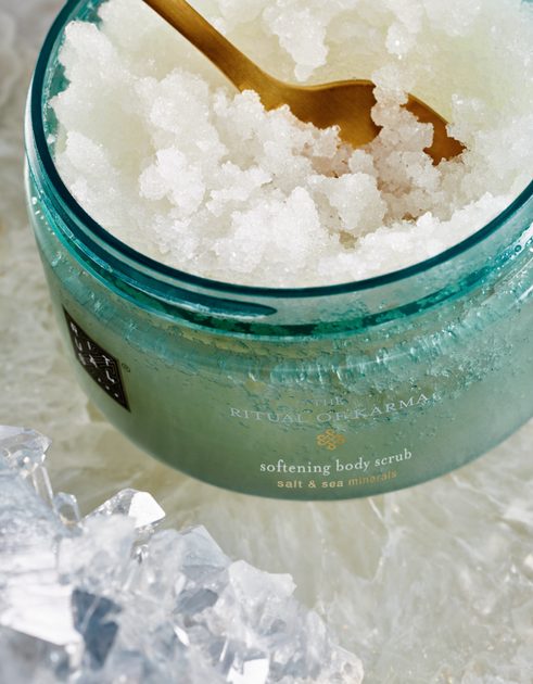 Сольовий скраб для тіла Rituals THE RITUAL OF KARMA Body Scrub 300g - Фото 2 Сольовий скраб для тіла Rituals THE RITUAL OF KARMA Body Scrub 300g - изображение 2