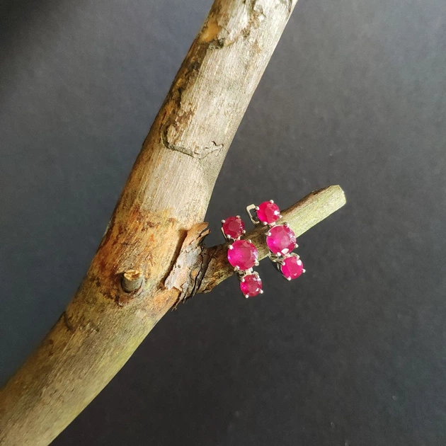 Срібні сережки з натуральним рубіном 3.99ct (2147053) - зображення 2