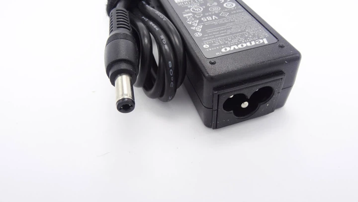 Блок живлення для ноутбука Lenovo 20V 2A 40W — штекер 5.5×2.5 мм (3 отвори), прямий роз’єм, чорний, без кабелю - Фото 4 Блок живлення для ноутбука Lenovo 20V 2A 40W — штекер 5.5×2.5 мм (3 отвори), прямий роз’єм, чорний, без кабелю - зображення 4