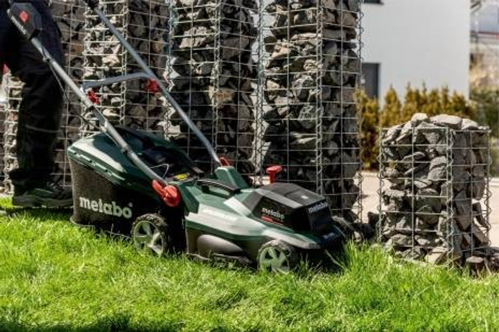 Аккумуляторная газонокосилка Metabo RM 36-18 LTX BL 36 без акб (601716850) - изображение 8