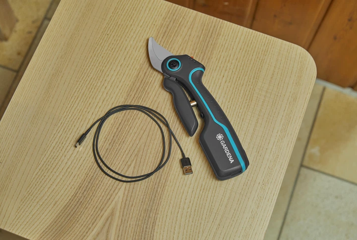 Sekator akumulatorowy Gardena AssistCut 25 mm (12222-20.000.00) - obraz 9