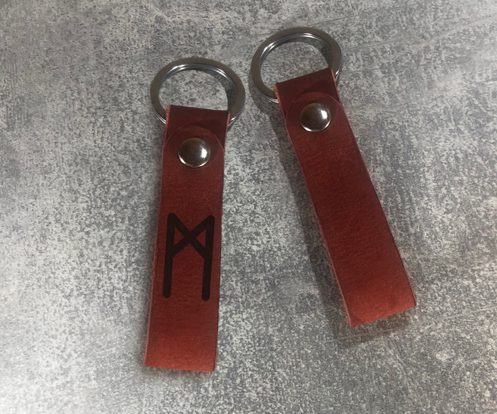 Брелок "петля" из кожи с руной «Манназ» – фото, отзывы, характеристики ...