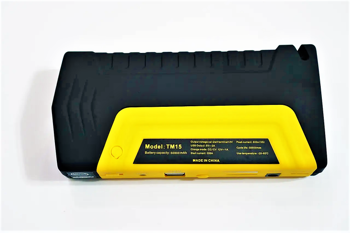 Пускозарядний пристрій для машини Повір банк 2хUSB Ліхтарик Car jump starter 20000mAh - зображення 8