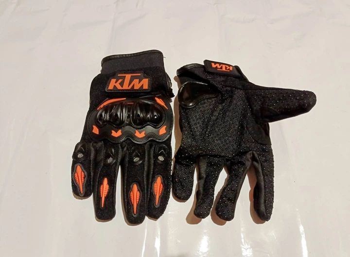 Перчатки мото L KTM чёрно-оранжевые - Фото 2 Перчатки мото L KTM чёрно-оранжевые - изображение 2