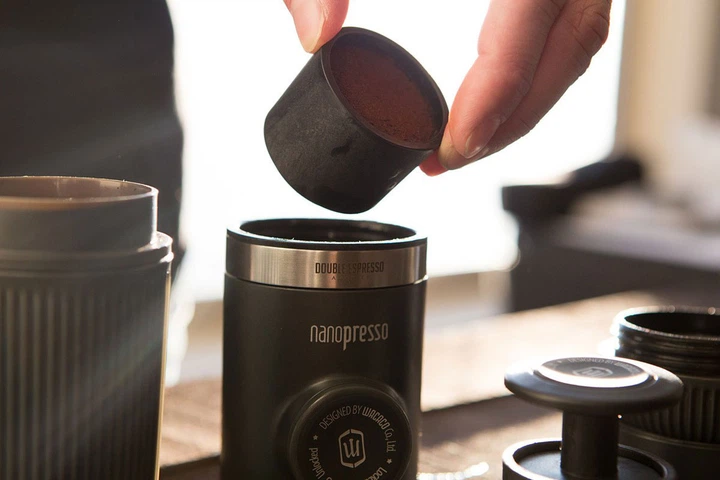 Zestaw akcesoriów do przenośnego ekspresu do kawy Wacaco Nanopresso Barista Kit Black (4897066230139) - obraz 6