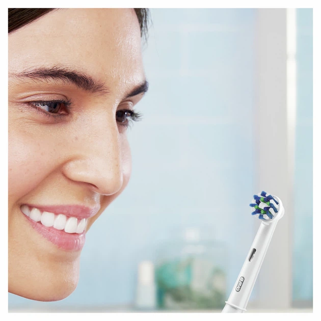 Szczoteczka elektryczna do zębów Oral-B Pro Series 1 Niebieska (8001090916464) - Zdjęcie 5 Szczoteczka elektryczna do zębów Oral-B Pro Series 1 Niebieska (8001090916464) - obraz 5