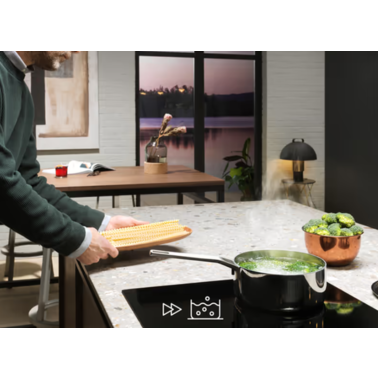 Варильна поверхня електрична Electrolux EIT61443B - изображение 7