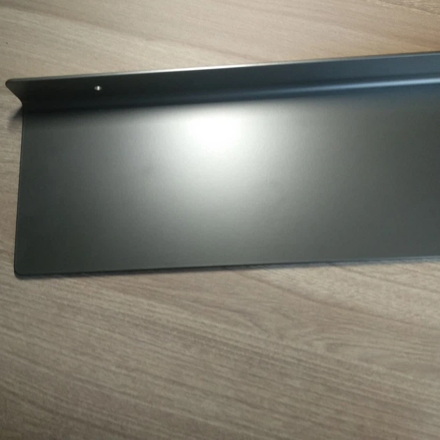 Полиця для ванної з алюмінію DISFACT BR-Loft L-type 30cm (Темно-сіра) - Фото 2 Полиця для ванної з алюмінію DISFACT BR-Loft L-type 30cm (Темно-сіра) - зображення 2