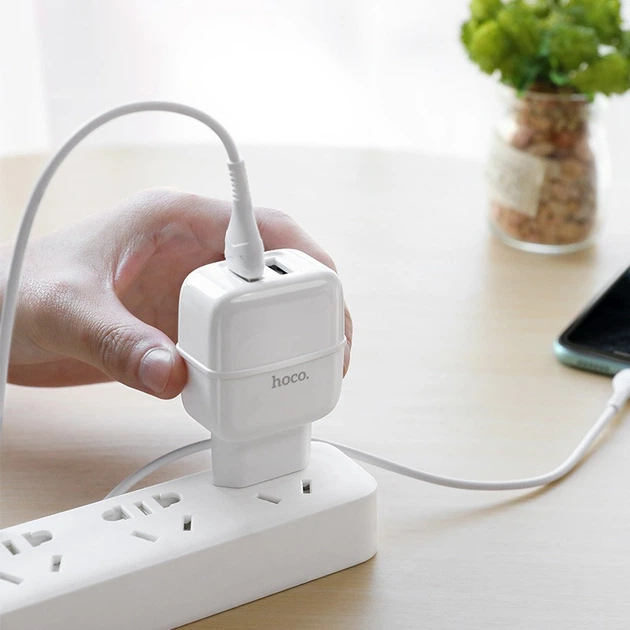 Мережевий зарядний пристрій (МЗП) Hoco C77A (2USB/2.4A) + Lightning Білий - изображение 5
