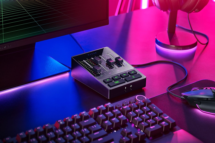 Мікшерний пульт Razer Audio Mixer (RZ19-03860100-R3M1) - зображення 8