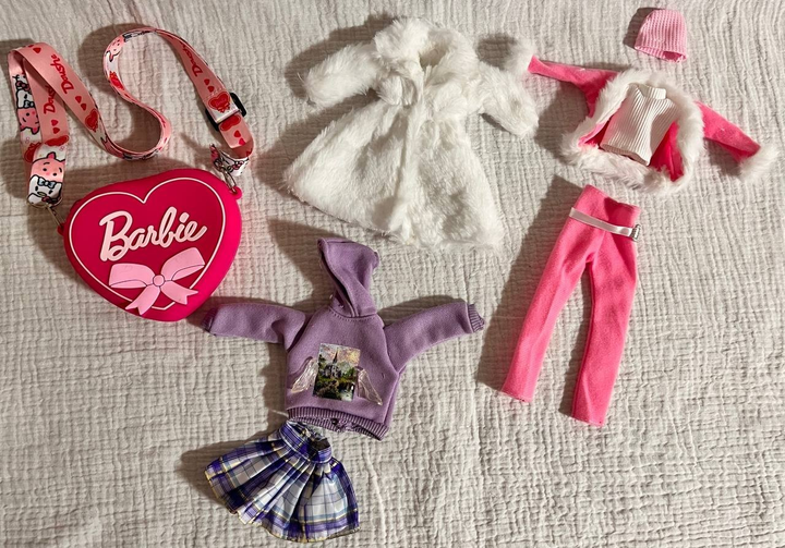 Кукла типа Барби с большим набором одежды (9807-10)