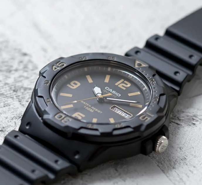 Мужские ударопрочные наручные часы Casio MRW-200H-1B3 - Фото 2 Мужские ударопрочные наручные часы Casio MRW-200H-1B3 - изображение 2