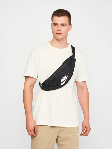Сумка бананка поясна тканинна Nike Nk Heritage Waistpack - Fa21 DB0490-010 Чорна (195237317165) - зображення 2