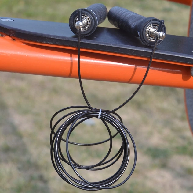 Скакалка швидкісна на підшипниках PowerPlay 4208 Fitness Jump Rope Чорна (3m.) - изображение 4
