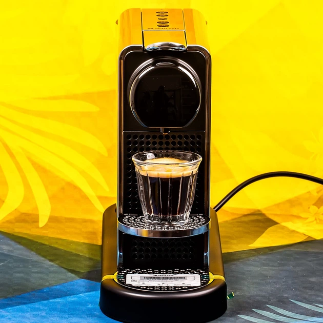 Кофеварка капсульная Nespresso CitiZ Platinum Metal C140