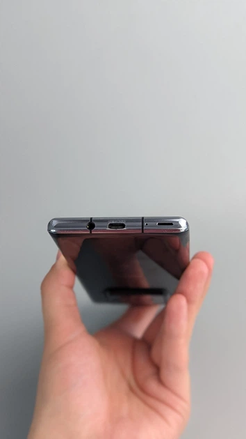 Мобільний телефон Sharp Aquos R6 12GB/128GB Black (A101SH)(00025915) Б/В - Фото 8 Мобільний телефон Sharp Aquos R6 12GB/128GB Black (A101SH)(00025915) Б/В - изображение 8