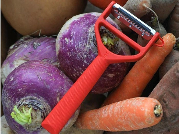 Овочечистка на дві сторони, полімер Opinel Peeler T-Duo Polymer Red 002429 - Фото 6 Овочечистка на дві сторони, полімер Opinel Peeler T-Duo Polymer Red 002429 - зображення 6