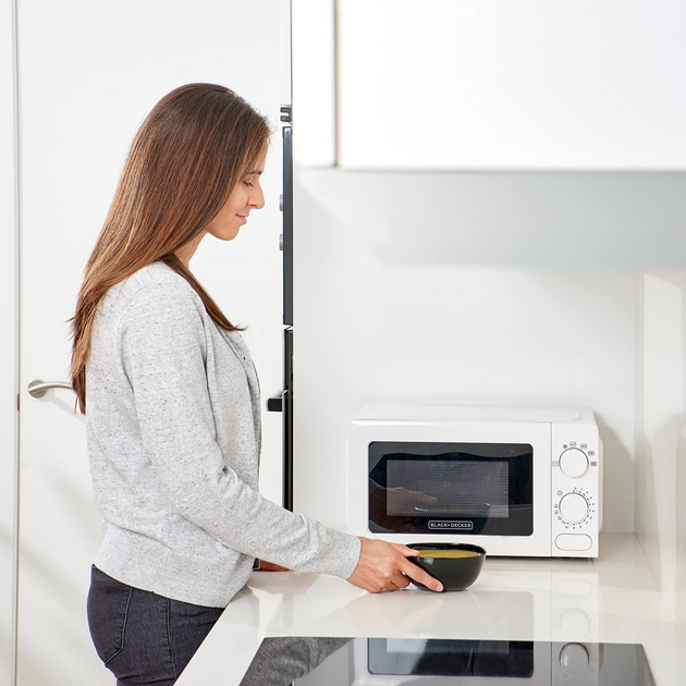 Мікрохвильова піч Black+Decker BXMY700E - зображення 5