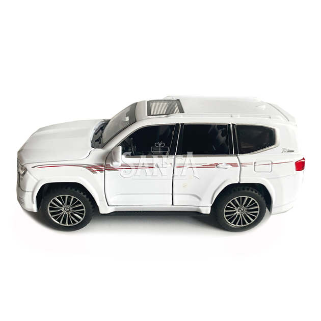Игрушечная машинка металлическая Toyota Land Cruiser 300, тойота ленд крузер, белый, звук, свет, инерция, откр двери, багажник, капот, 1:32, 15*7*6см (ТК-18010) - изображение 2