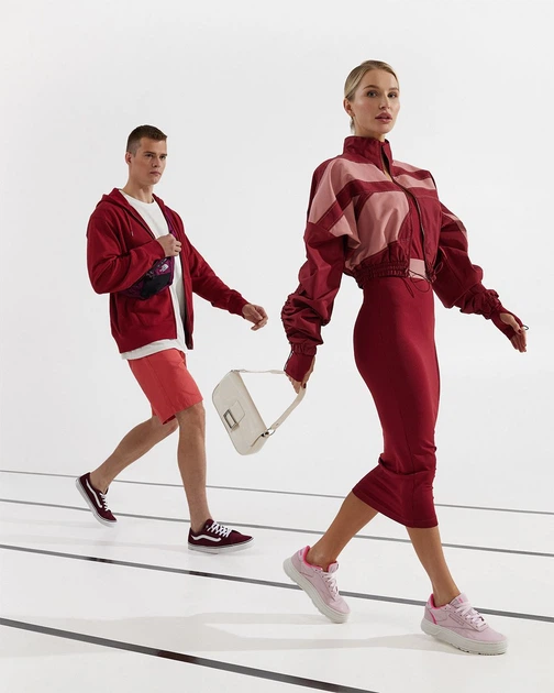 Спортивна кофта жіноча Reebok RBK Cardi Woven Jac HD4776 S