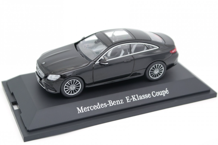 Модель автомобіля Mercedes-Benz E-Class Coupe (C238) AMG Line