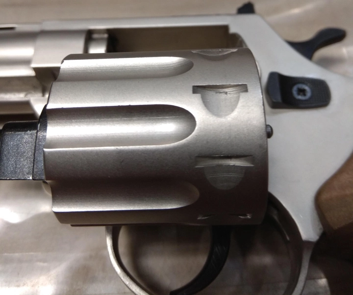 Револьвер флобера Zbroia Profi-4.5" Сатин / Дерево (Z20.7.1.007) ($JA290122) - Уцінка - зображення 2