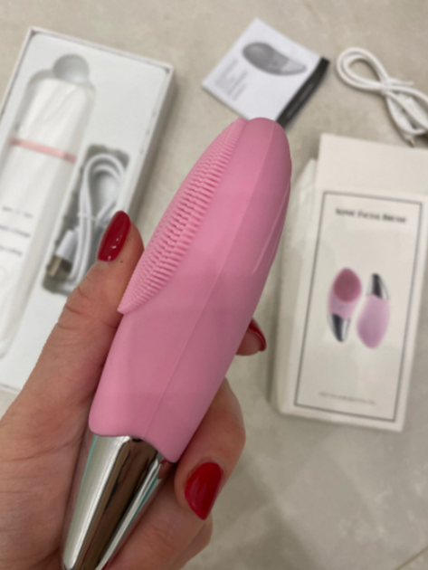 Щітка для вмивання обличчя вібраційна силіконова щітка масажер Sonic Facial Brush - Фото 4 Щітка для вмивання обличчя вібраційна силіконова щітка масажер Sonic Facial Brush - зображення 4
