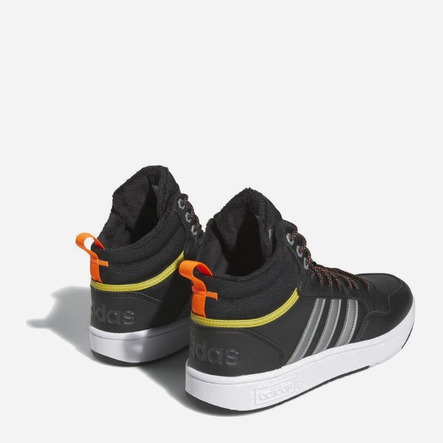 Zimowe sneakersy męskie wysokie ocieplane adidas Hoops 3.0 Mid Wtr HR1440 44 (9.5UK) 28 cm Czarne (4065426099058) - obraz 3