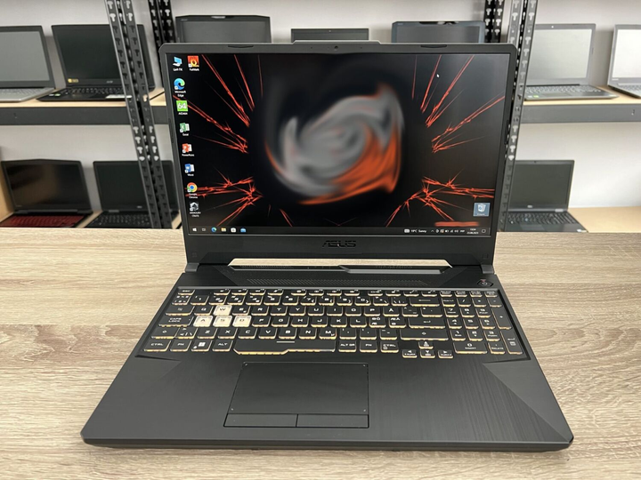 Игровой ноутбук Asus TUF Gaming FX505D / 15.6