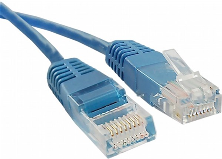 Patchcord Qoltec UTP Cat 5e RJ-45 1.8 m Błękitny (5901878523187) - obraz 1