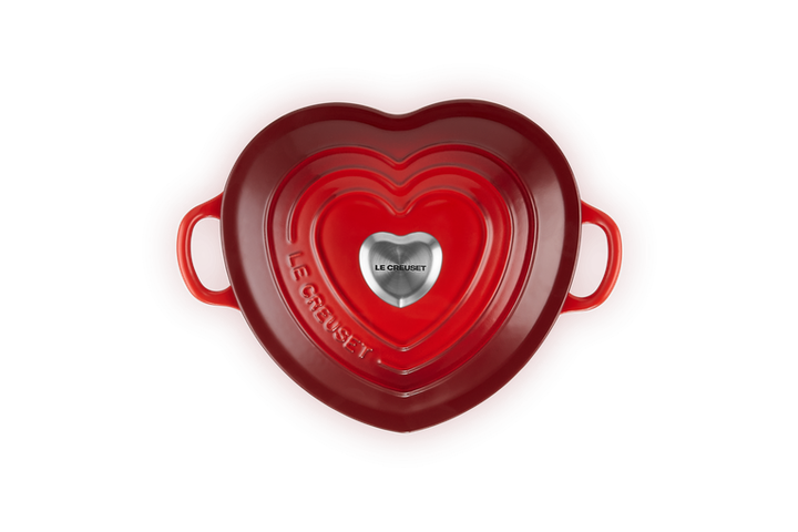Кастрюля Le Creuset Heart 1,9 л Cerise (21401200602455) - Фото 4 Кастрюля Le Creuset Heart 1,9 л Cerise (21401200602455) - зображення 4