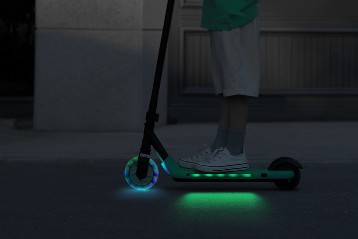 Hulajnoga elektryczna Segway Ninebot A6 Turquoise (AA.00.0011.62) - obraz 10