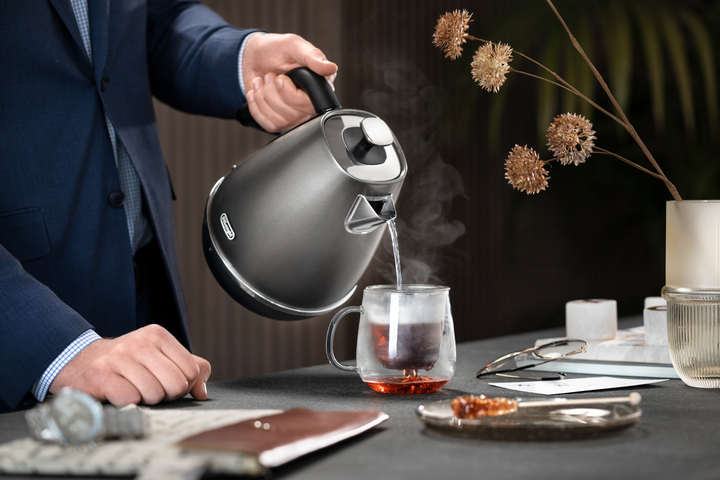 Электрочайник DeLonghi Distinta Titanium KBIN2001.TB - изображение 5