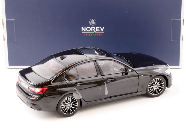 Модель автомобіля BMW 3 (G20) 330i Black by Norev, Scale 1:18