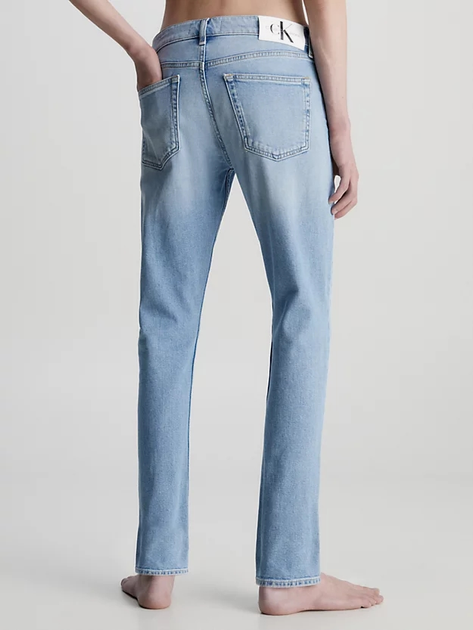 Джинси Regular fit чоловічі Calvin Klein Jeans J323375-1AA 31 Блакитні (8720108071796) - зображення 2