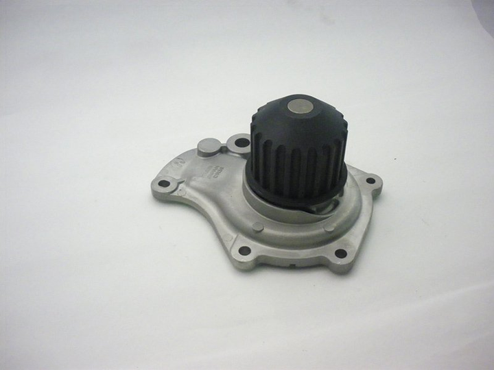 Водяной насос GMB GWCR39A Chrysler STRATUS, SEBRING, PT CRUISER, Voyager; Jeep Cherokee KJ, WRANGLER II (TJ); Dodge Caravan 04694307, 04694307AE, 4649307AC - изображение 1