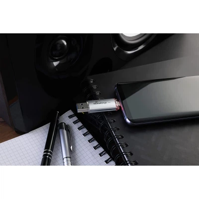 USB флеш накопичувач Mediarange 32GB Silver USB 3.0/Type-C (MR936) - Фото 3 USB флеш накопичувач Mediarange 32GB Silver USB 3.0/Type-C (MR936) - зображення 3