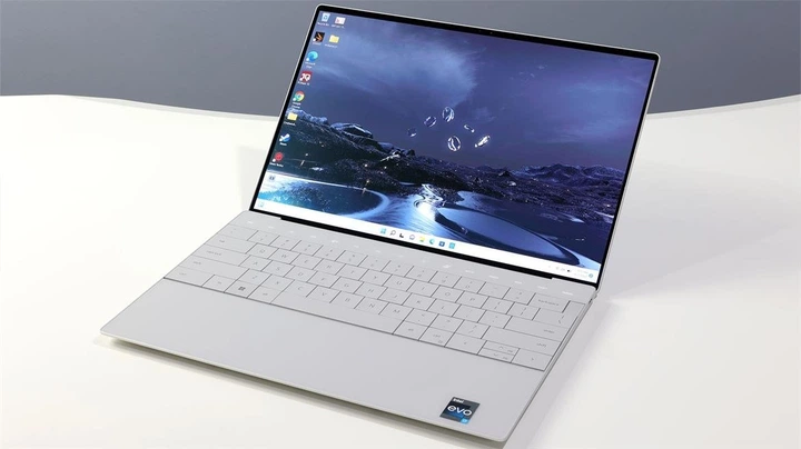 Ноутбук Dell XPS 13 Plus 9320 Platinum / Intel Core i7-1260P / RAM