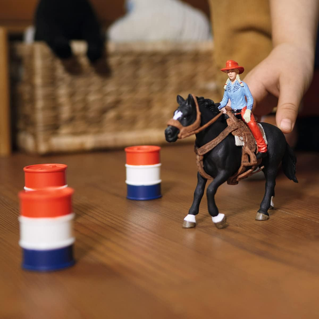 Набір фігурок Schleich Farm World Ковбойка та Гонки навколо Бочок (4059433473734) - зображення 6