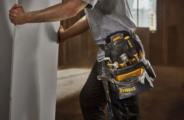 Професійна сумка для інструментів з ременем та скобою для молотка DeWalt DWST40101-1 - зображення 3