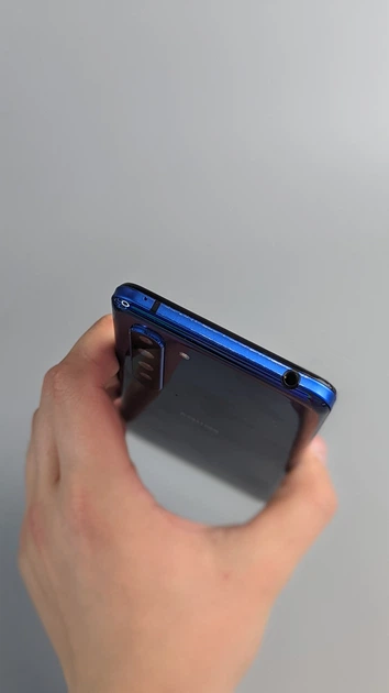 Мобільний телефон Sharp Aquos R5G 12/256GB Blue (908SH)(00025935) Б/В - изображение 6