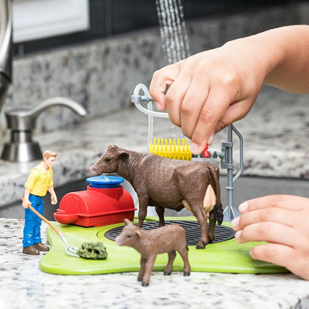 Zestaw do zabawy Schleich Farm World Happy Cow Wash (4059433416977) - obraz 4