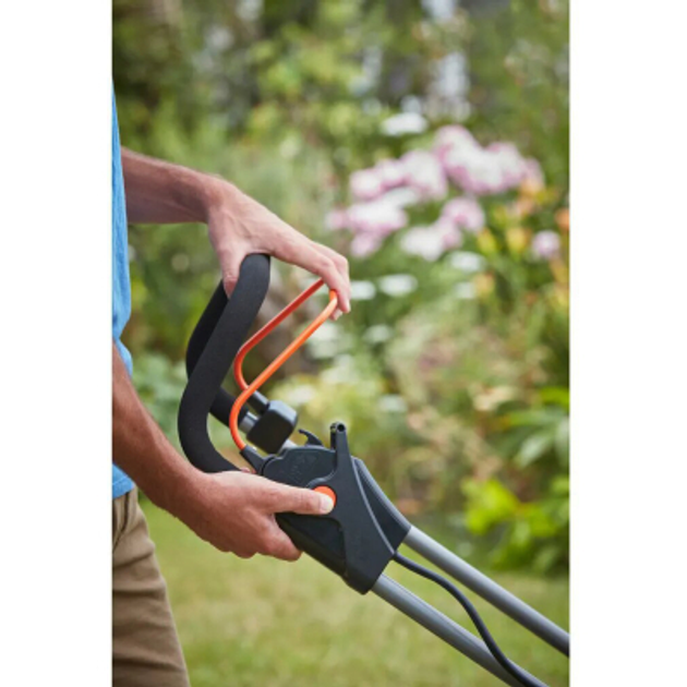 Газонокосилка Black&Decker аккумуляторная 18 В, 4.0 Ач, 32 см, 2 АКБ и ЗУ (BCMW33184L2) - изображение 5